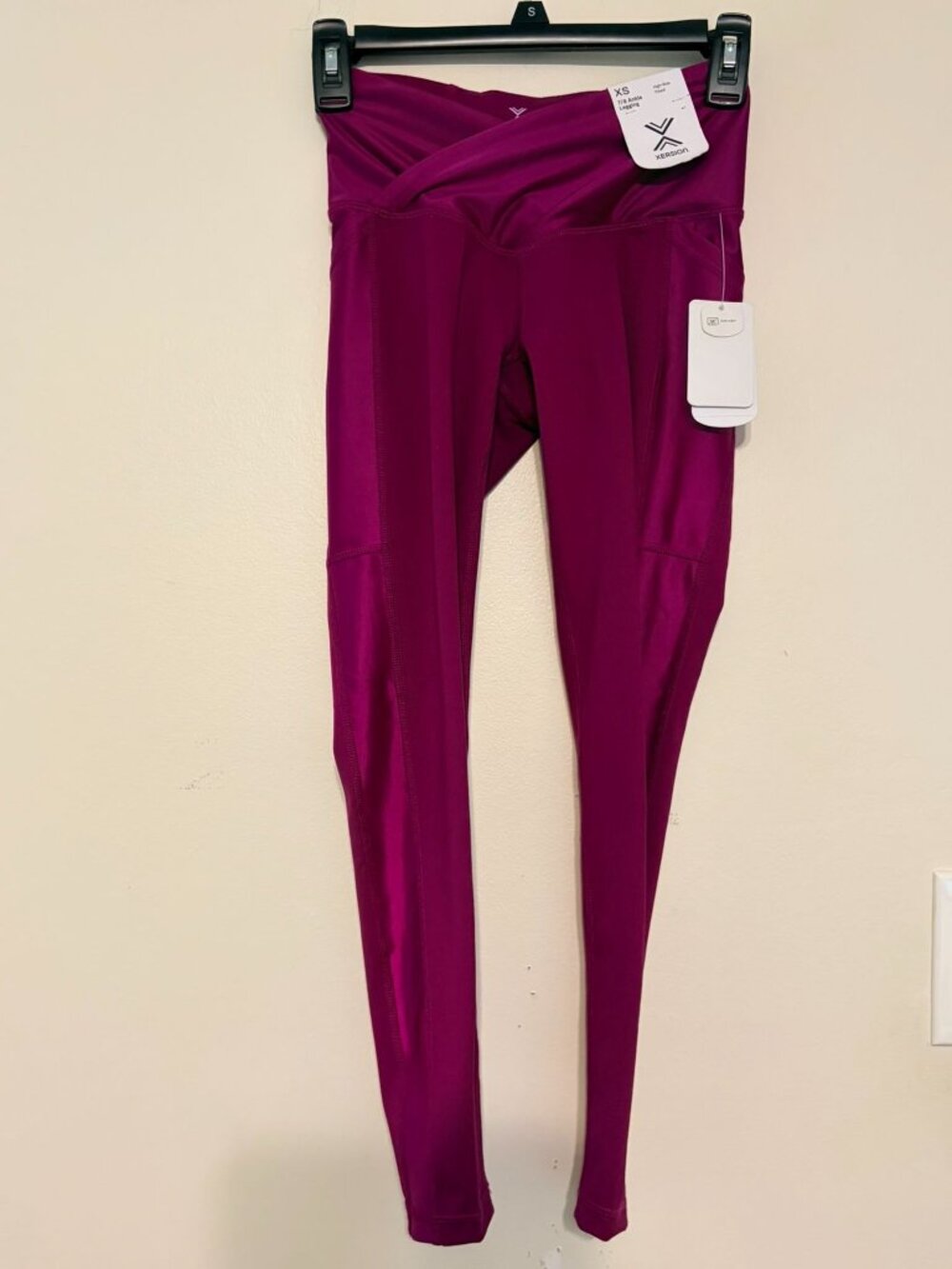 New NWT Xersion Hot Pink 7/8 Ankle Legging High Rise Size XS
